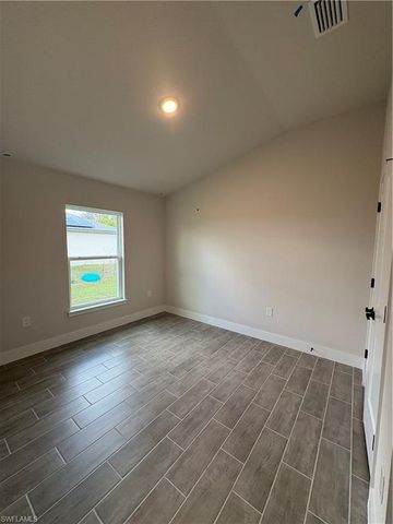 2605 NE 1st PL, Cape Coral, FL 33909