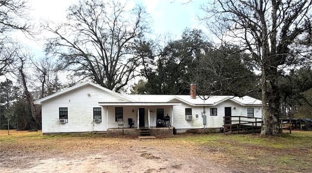 120 Bessie Crow Road, Coushatta, LA 71019