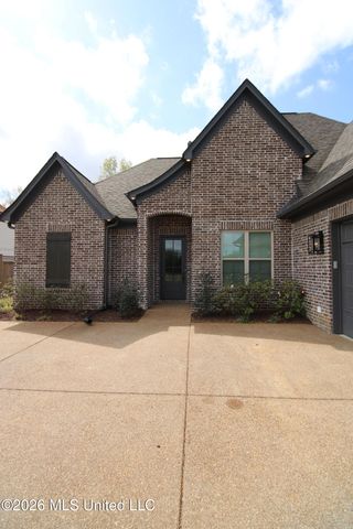 4007 Bakersfield Drive, Nesbit, MS 38651