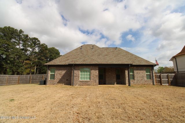4007 Bakersfield Drive, Nesbit, MS 38651