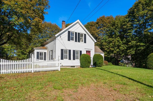 8 Summer Street, Medfield, MA 02052