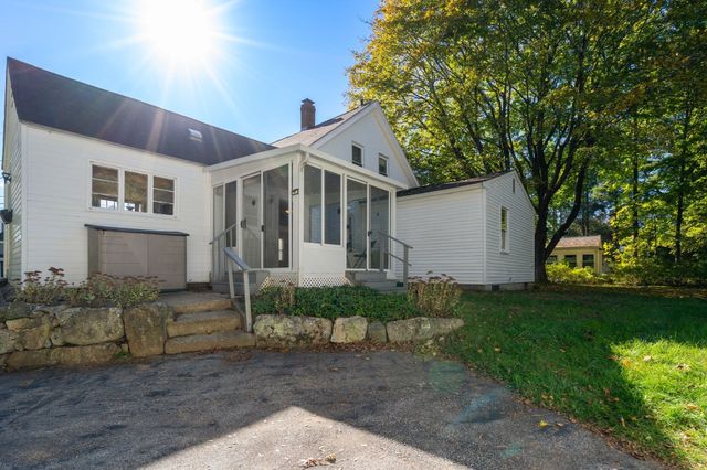 8 Summer Street, Medfield, MA 02052