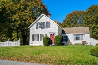 8 Summer Street, Medfield, MA 02052