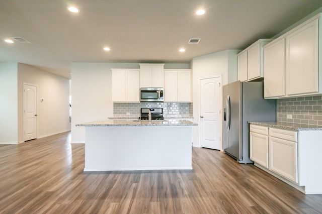 16856 Pink Wintergreen Drive, Conroe, TX 77385