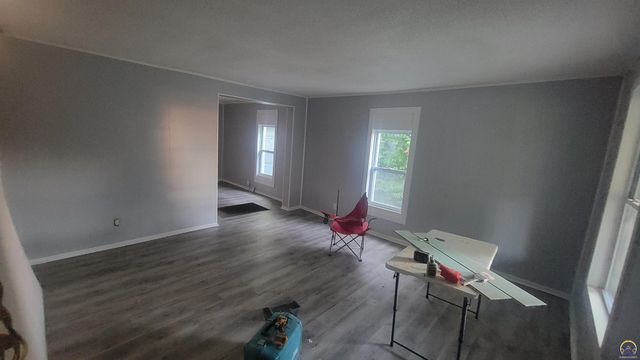 223 SW Harrison ST, Topeka, KS 66603