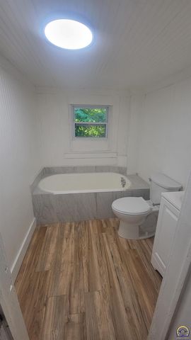 223 SW Harrison ST, Topeka, KS 66603