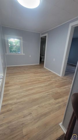 223 SW Harrison ST, Topeka, KS 66603