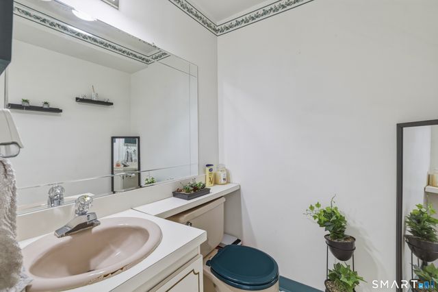 86 Ambassador Drive A, Manchester, CT 06042