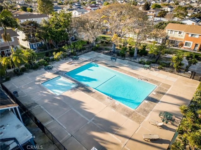 10122 Hull Drive, Huntington Beach, CA 92646