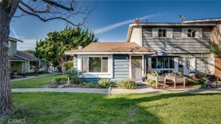 10122 Hull Drive, Huntington Beach, CA 92646