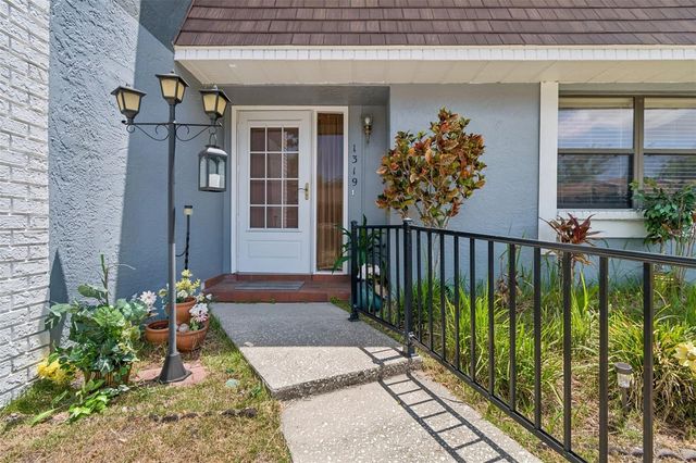 1319 ABBEY CRESCENT LANE, Clearwater, FL 33759