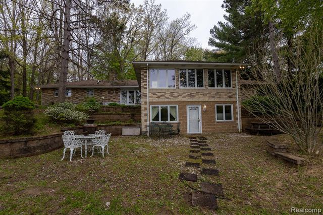 8197 Irish Road, Millington, MI 48746