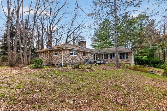 8197 Irish Road, Millington, MI 48746