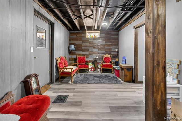 8197 Irish Road, Millington, MI 48746