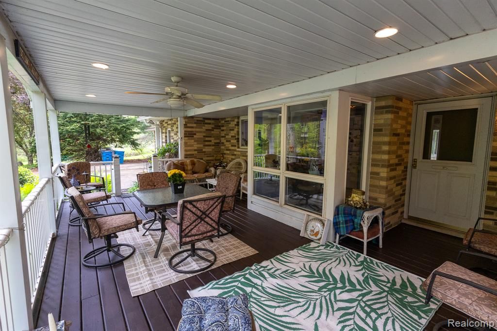 8197 Irish Road, Millington, MI 48746