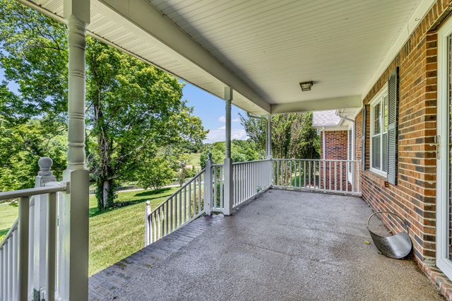3413 Foster Chapel Rd, Columbia, TN 38401