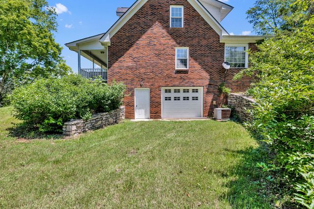 3413 Foster Chapel Rd, Columbia, TN 38401