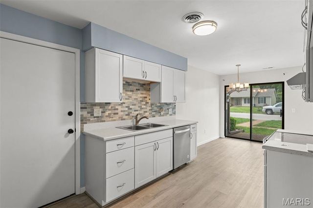 26 Rabbit Trail Drive, Washington, MO 63090