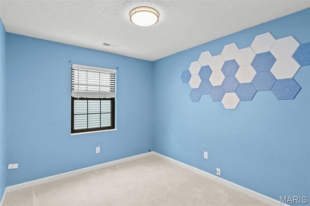 26 Rabbit Trail Drive, Washington, MO 63090