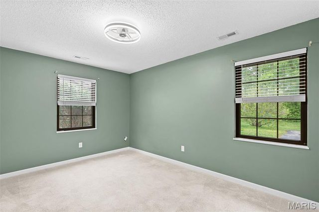 26 Rabbit Trail Drive, Washington, MO 63090