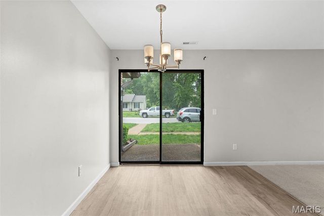 26 Rabbit Trail Drive, Washington, MO 63090