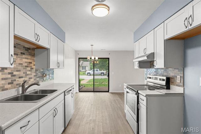 26 Rabbit Trail Drive, Washington, MO 63090