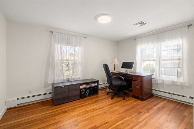 50 Mary Ellen Rd, Newton, MA 02468