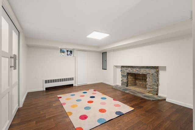 50 Mary Ellen Rd, Newton, MA 02468