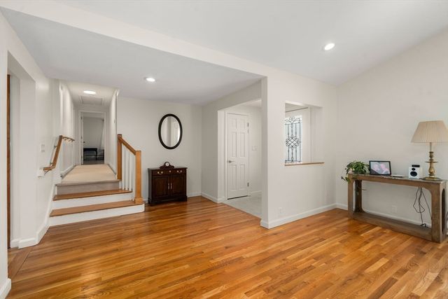 50 Mary Ellen Rd, Newton, MA 02468
