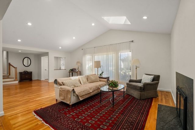 50 Mary Ellen Rd, Newton, MA 02468
