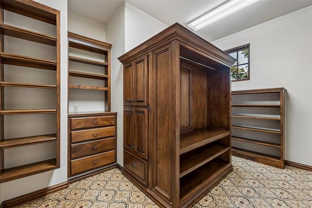 4431 Berry Farm Road, Norman, OK 73072