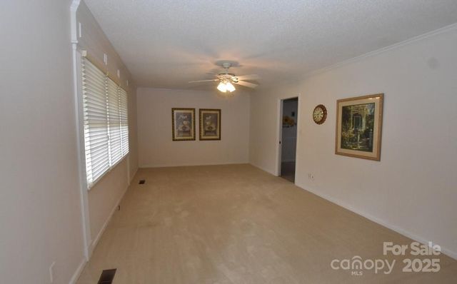 902 Church Street NW, Valdese, NC 28690