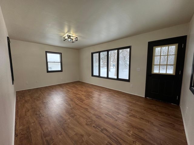 434 Evergreen Park Boulevard, Litchfield, MN 55355