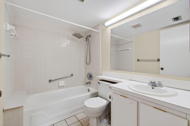 1010 Green Pine Boulevard F2, West Palm Beach, FL 33409