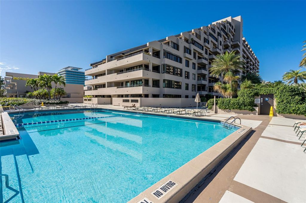 Image 35 of property listing at 151 Crandon Blvd 1035, Key Biscayne, FL 33149