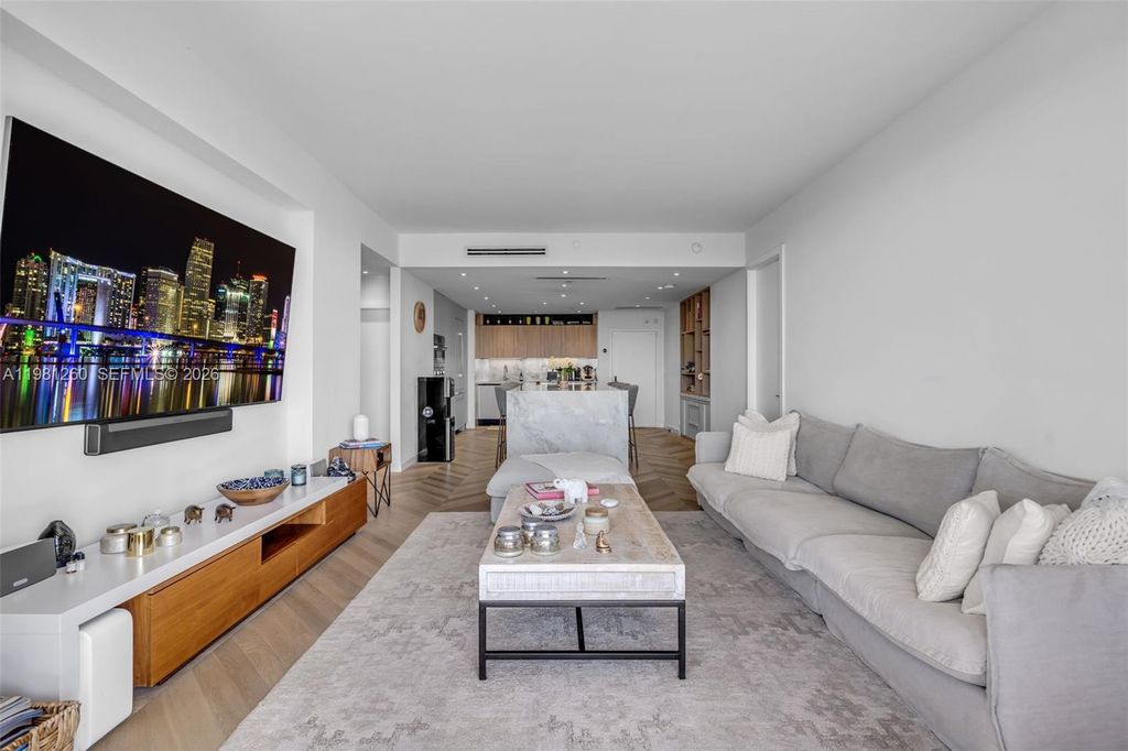 Image 9 of property listing at 151 Crandon Blvd 1035, Key Biscayne, FL 33149