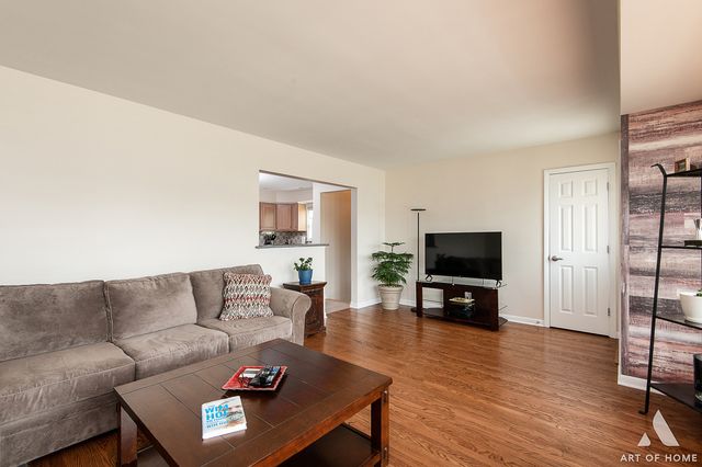 5751 S Natchez Avenue, Chicago, IL 60638