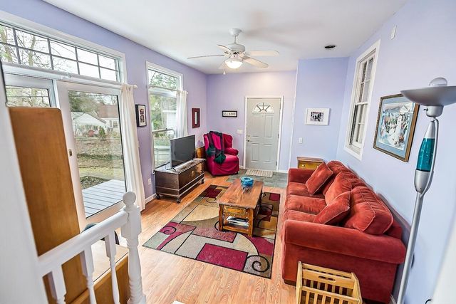 1211 Birk Avenue, Ann Arbor, MI 48103