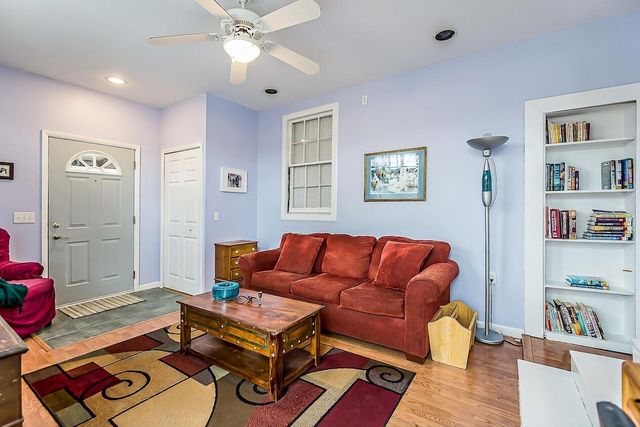 1211 Birk Avenue, Ann Arbor, MI 48103