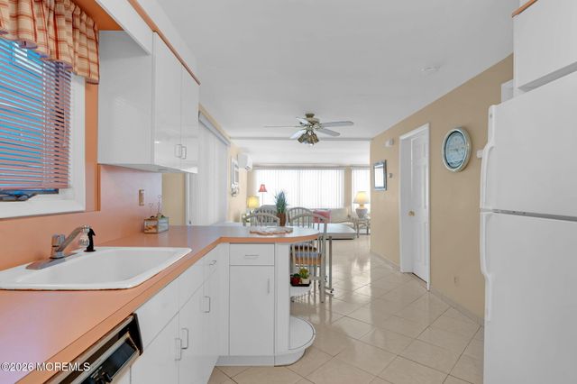 4 Brunswick Place, Point Pleasant Beach, NJ 08742