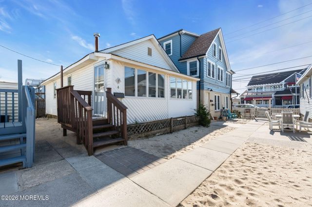 4 Brunswick Place, Point Pleasant Beach, NJ 08742