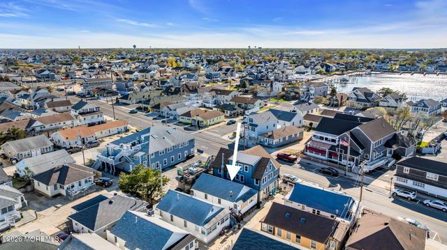 4 Brunswick Place, Point Pleasant Beach, NJ 08742