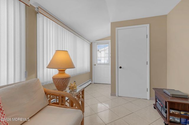 4 Brunswick Place, Point Pleasant Beach, NJ 08742