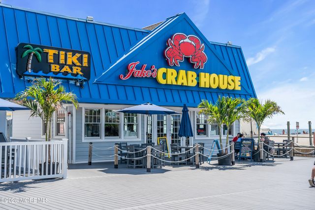 4 Brunswick Place, Point Pleasant Beach, NJ 08742