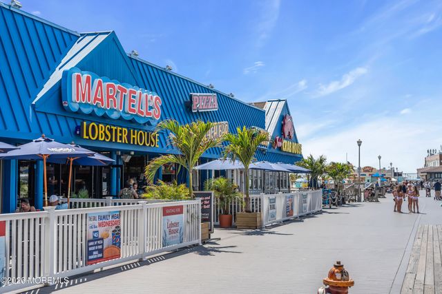 4 Brunswick Place, Point Pleasant Beach, NJ 08742