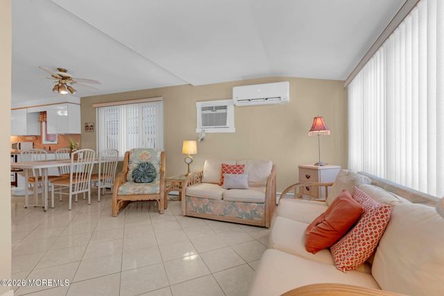 4 Brunswick Place, Point Pleasant Beach, NJ 08742