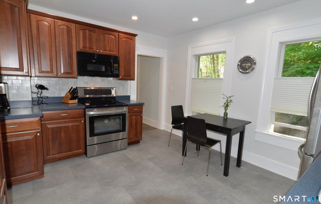 16 Mount Pleasant Street, Shelton, CT 06484