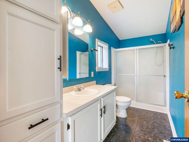 1544 Woodland Av, Woodburn, OR 97071
