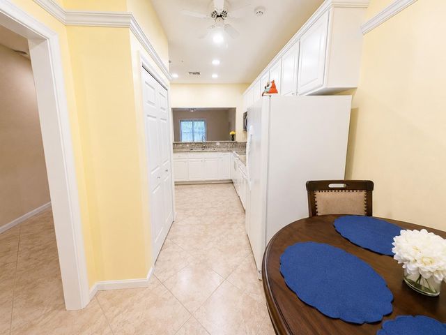 2803 Kings Crossing Drive 315, Kingwood, TX 77345