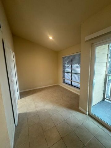 16111 Aspenglen Drive 1004, Houston, TX 77084